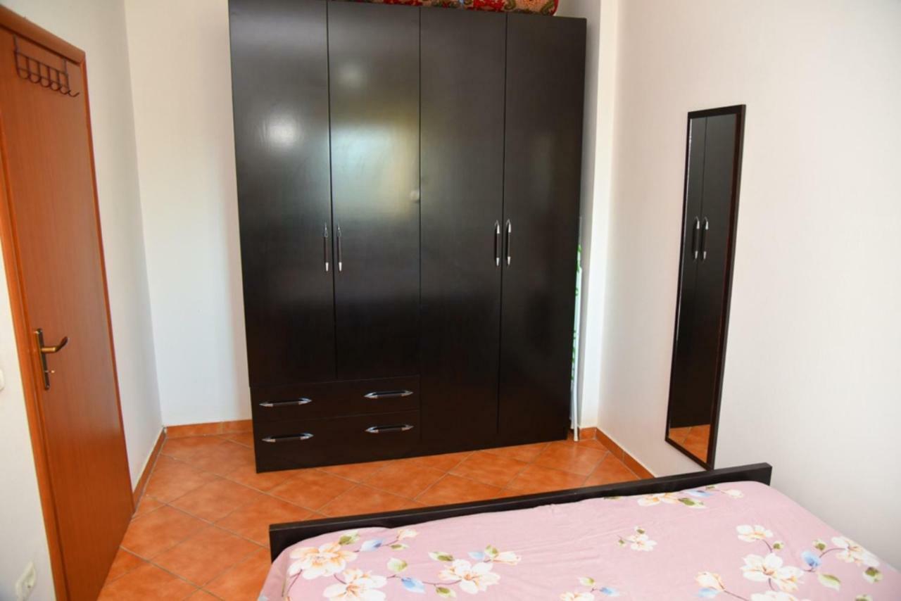 Gzim'S Apartment Durrës Kültér fotó