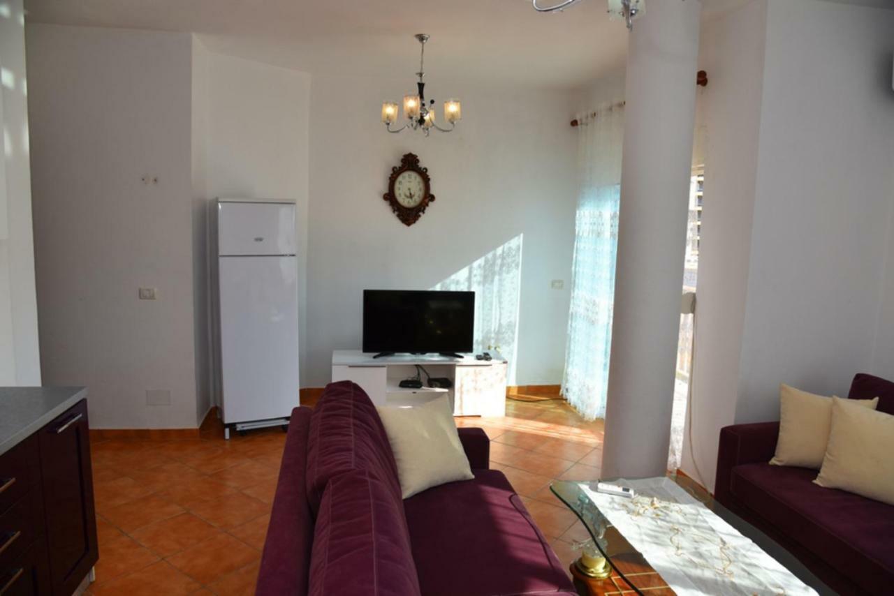 Gzim'S Apartment Durrës Kültér fotó